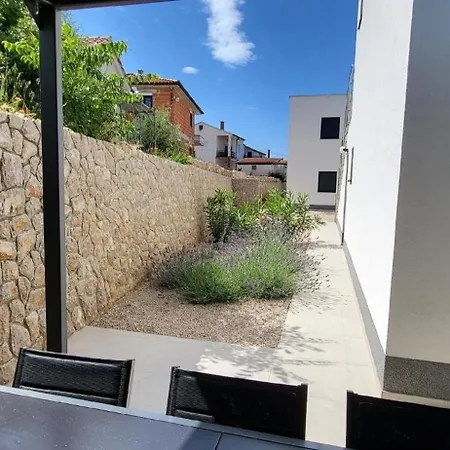 Appartamento Ferienwohnung Fuer 4 Personen Ca 70 Qm In Kremenici, Kvarner Bucht Krk